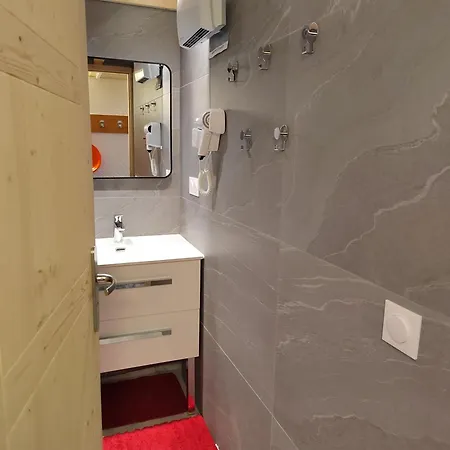 Au Pied Des Pistes Aime 25 M² Vue Montagne *