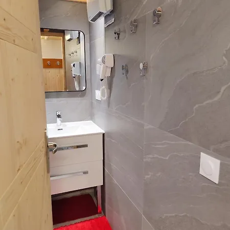 Apartment Chaleureux A Aime 25 M² En Montagne *